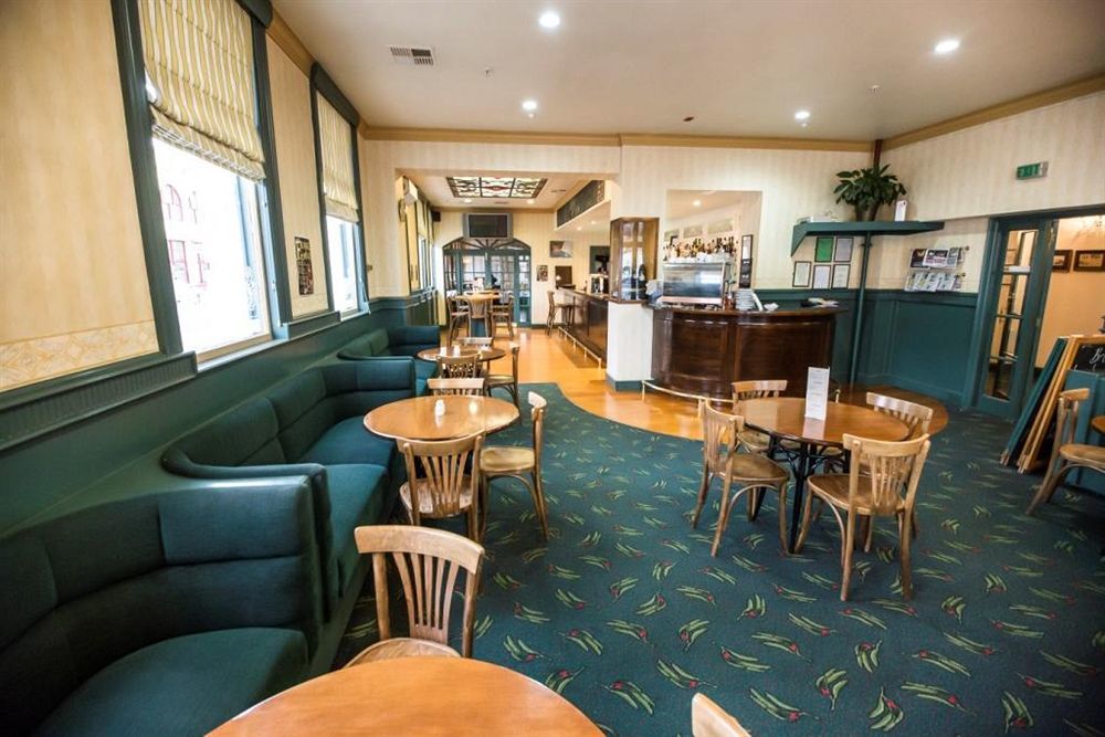 Brydone Hotel Oamaru Exterior foto